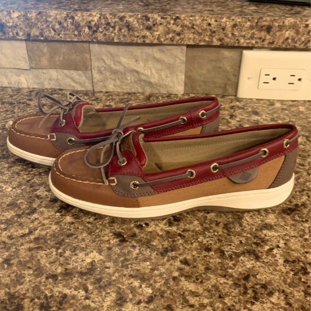 Sperry Women's Angelfish Varsity Boat Shoe